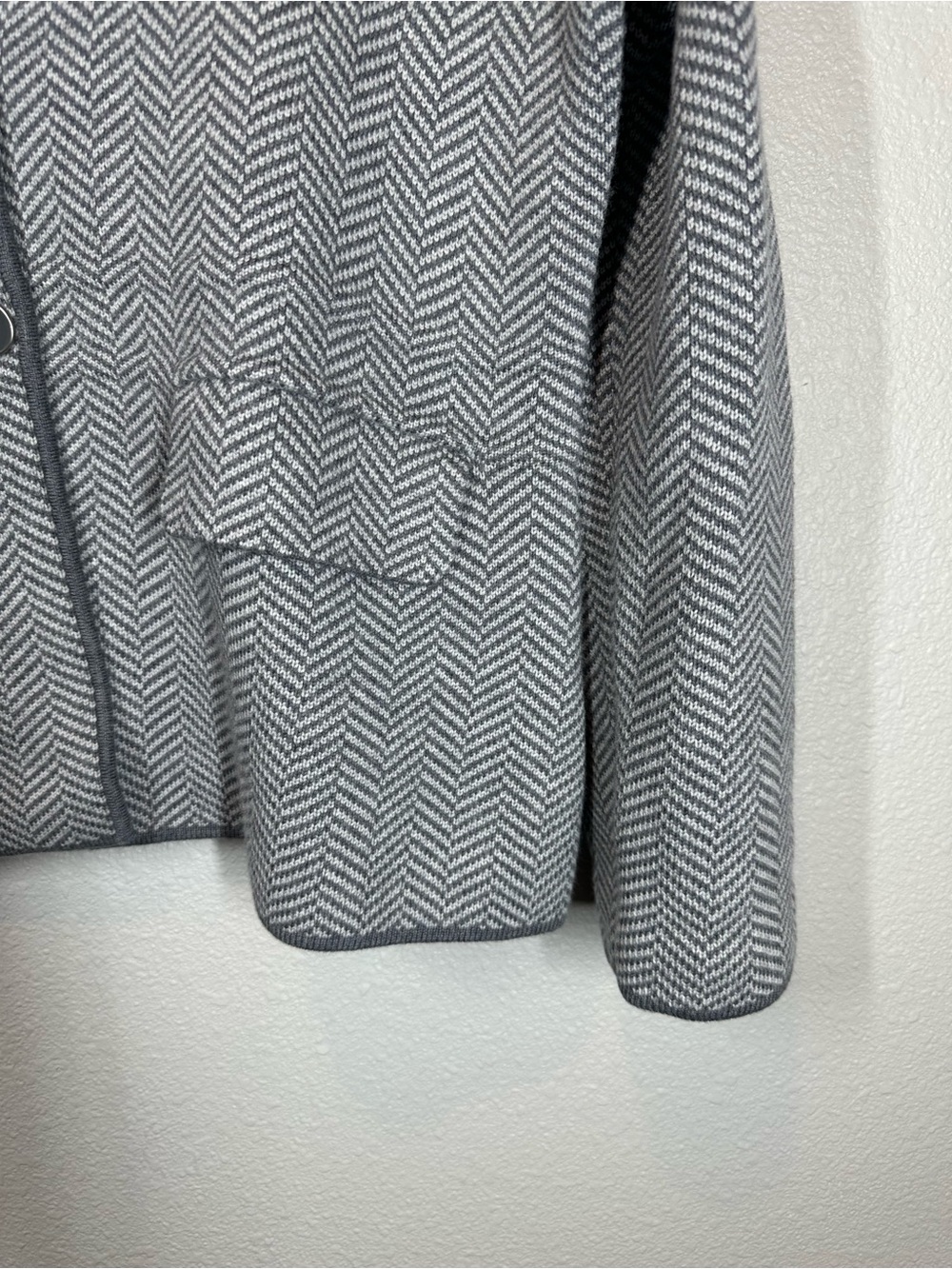 TALBOTS Women's XL Gray Herringbone Button Jacket Sweater Open Cardigan - Picture 7 of 12